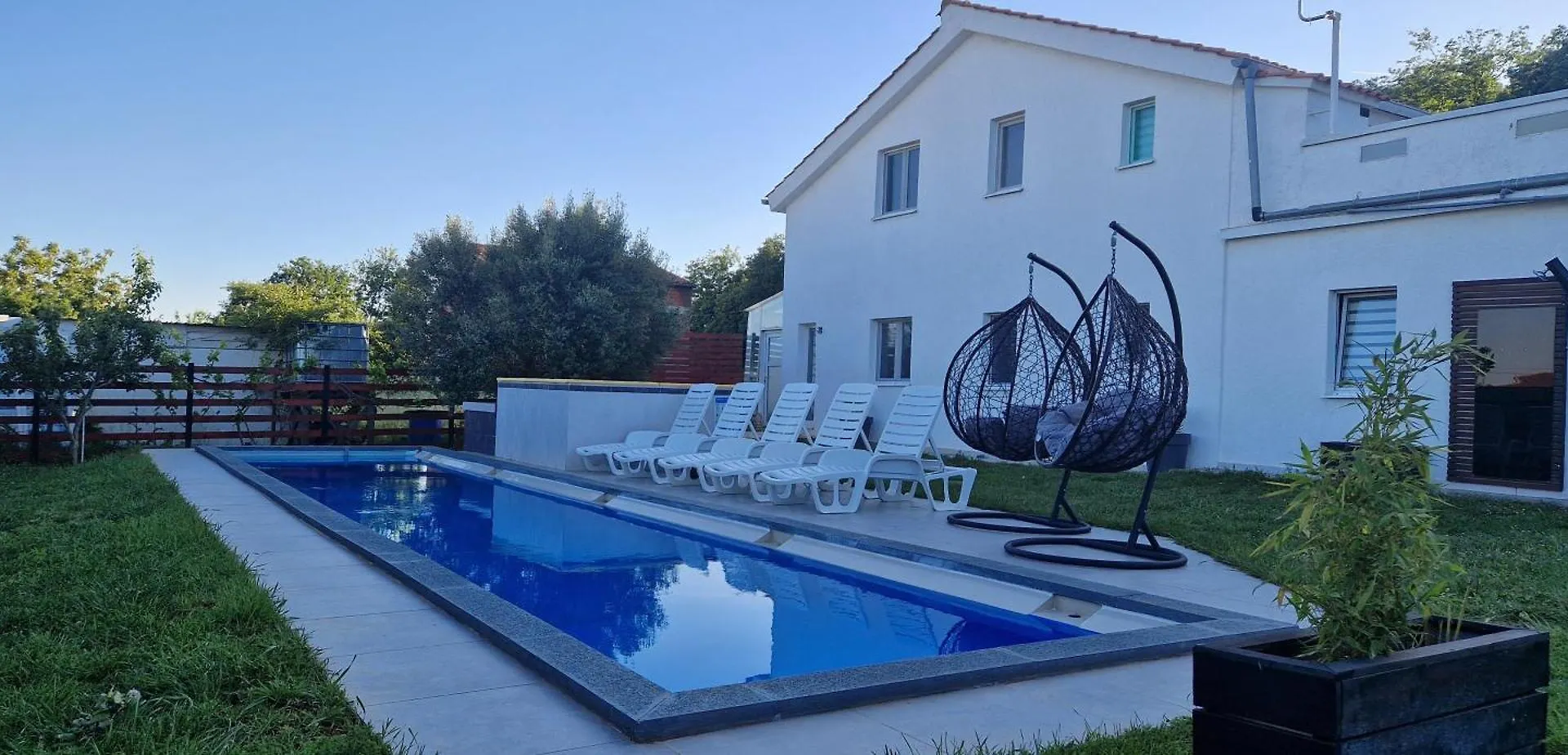 Family Holiday House Petric Loborika Villa