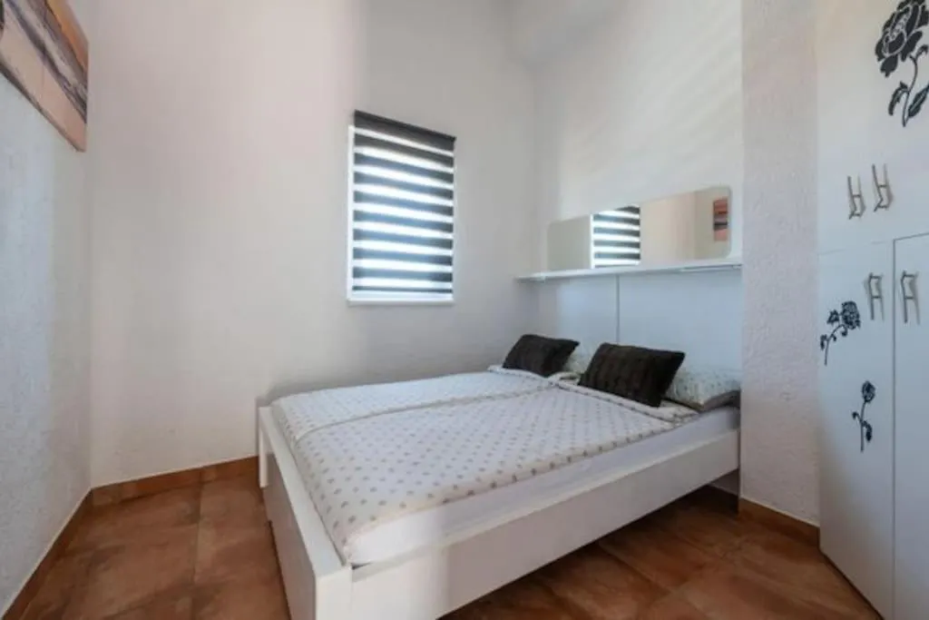 Family Holiday House Petric Loborika